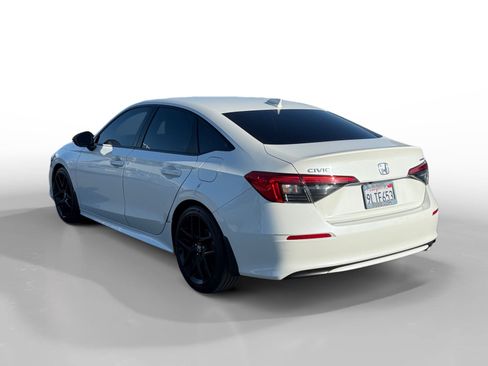 Certified 2024 Honda Civic Sport image 3