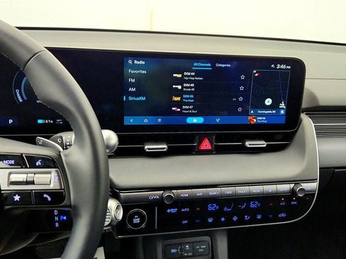 Used 2025 Hyundai Ioniq 5 SEL image 17