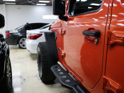 Used 2019 Jeep Wrangler Unlimited Sport image 7