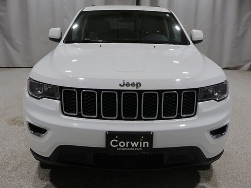Used 2020 Jeep Grand Cherokee Laredo AWD/4WD image 8