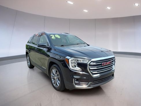Used 2024 GMC Terrain SLT FWD image 1