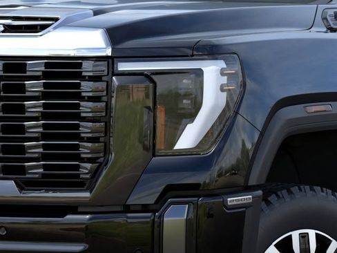New 2026 GMC Sierra 2500 Denali Ultimate AWD/4WD image 10