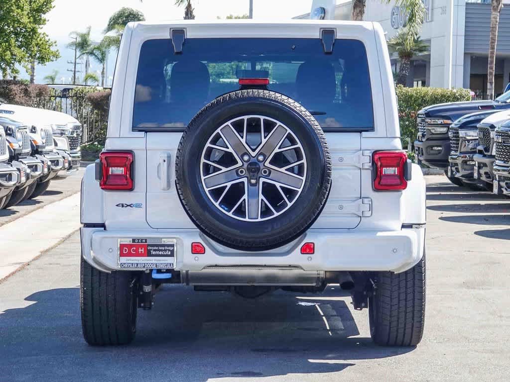 Used 2022 Jeep Wrangler Unlimited Sahara AWD/4WD image 5