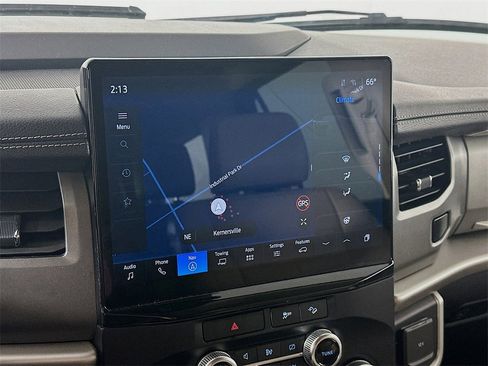 Used 2023 Ford Expedition Max XLT image 19