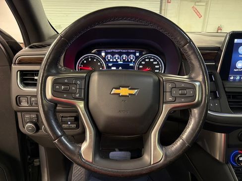 Used 2021 Chevrolet Suburban Premier w/ Premium Package AWD/4WD image 33