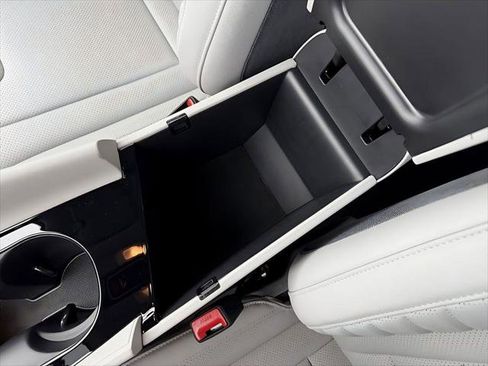 New 2026 Hyundai Elantra Limited FWD image 27