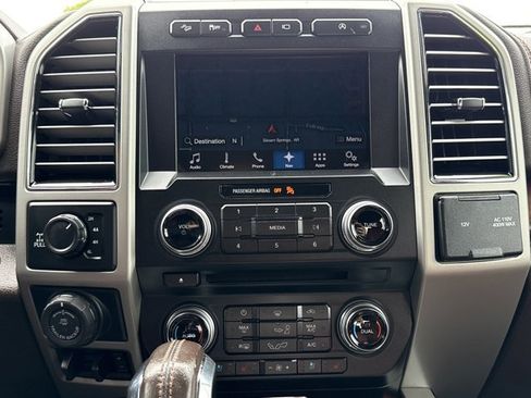 Used 2018 Ford F150 King Ranch w/ Equipment Group 601A Luxury AWD/4WD image 21