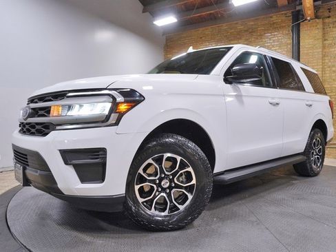 Used 2024 Ford Expedition XL AWD/4WD image 1