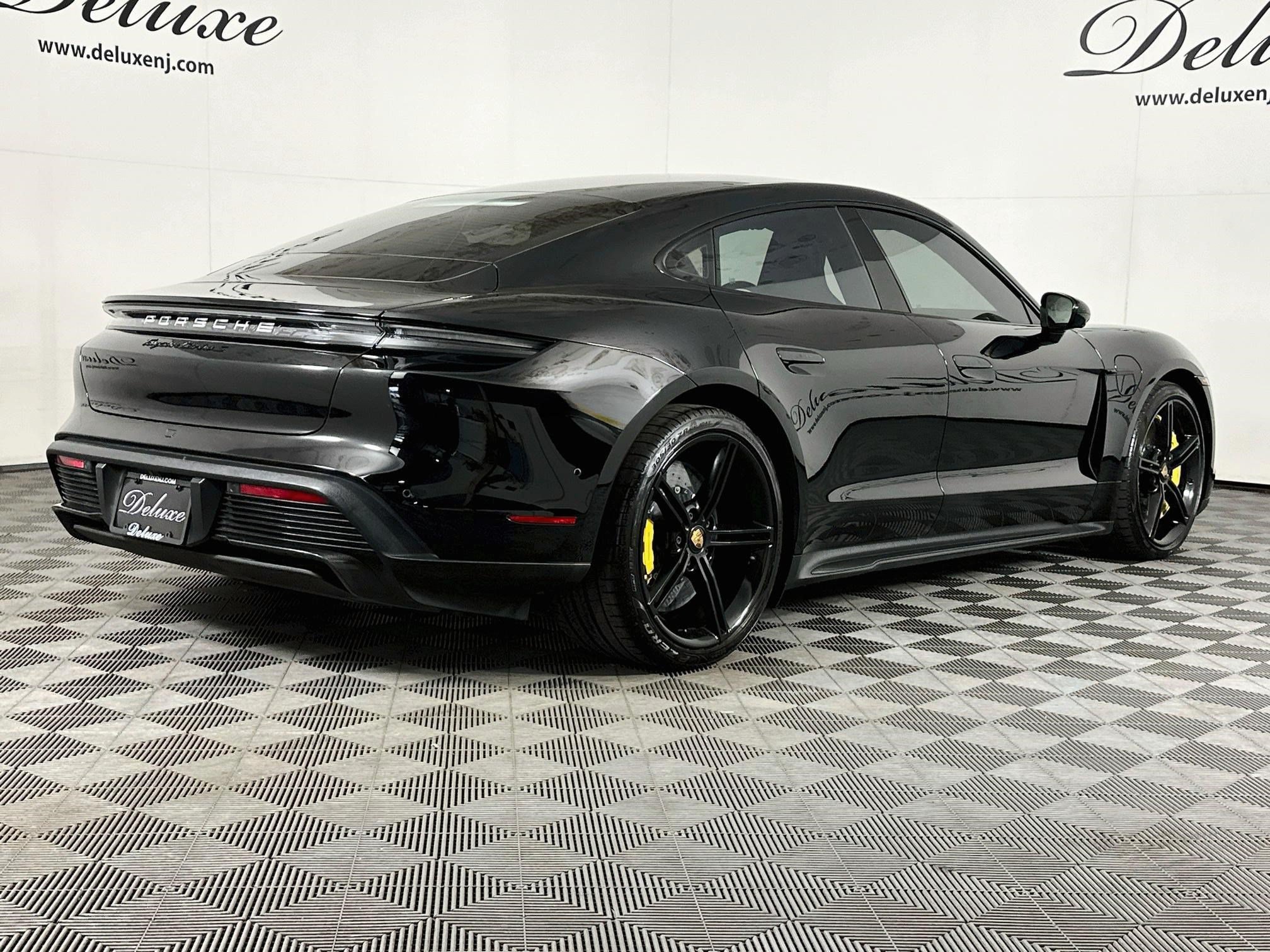 Used 2022 Porsche Taycan Turbo S w/ Premium Package AWD/4WD image 6
