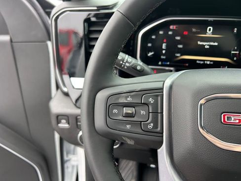 New 2026 GMC Sierra 1500 SLE image 13