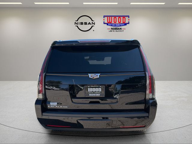 Used 2020 Cadillac Escalade ESV Premium Luxury w/ Escalade Sport Edition AWD/4WD image 3