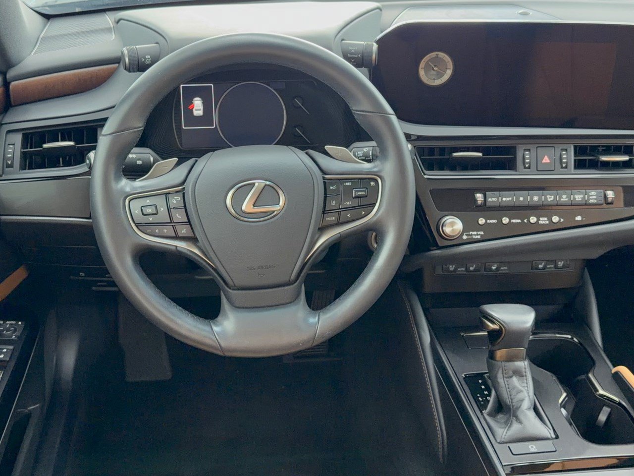 Used 2025 Lexus ES 350 w/ Premium Package FWD image 10