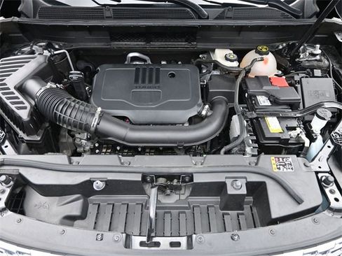 Certified 2023 GMC Acadia Denali w/ LPO, Floor Liner Package image 24