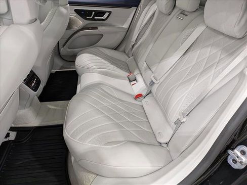 Certified 2023 Mercedes-Benz EQS 580 4MATIC Sedan image 20