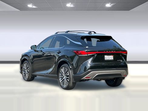 Certified 2025 Lexus RX 350 w/ Convenience Package image 3
