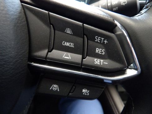 Certified 2025 MAZDA CX-5 Signature image 30