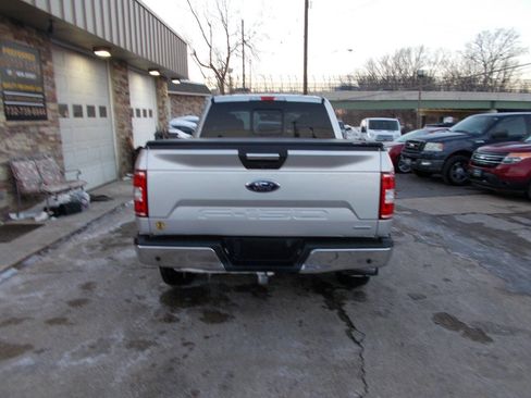 Used 2018 Ford F150 XLT w/ Equipment Group 302A Luxury image 4