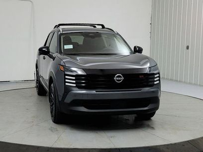 New 2026 Nissan Kicks SR w/ Cold Weather Package