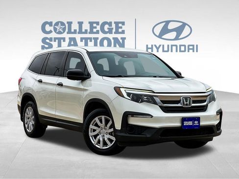 Used 2019 Honda Pilot LX image 3