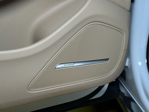 Used 2015 Audi A8 3.0T w/ Luxury Package image 20