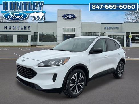 Used 2022 Ford Escape SE w/ SE Sport Appearance Package image 1