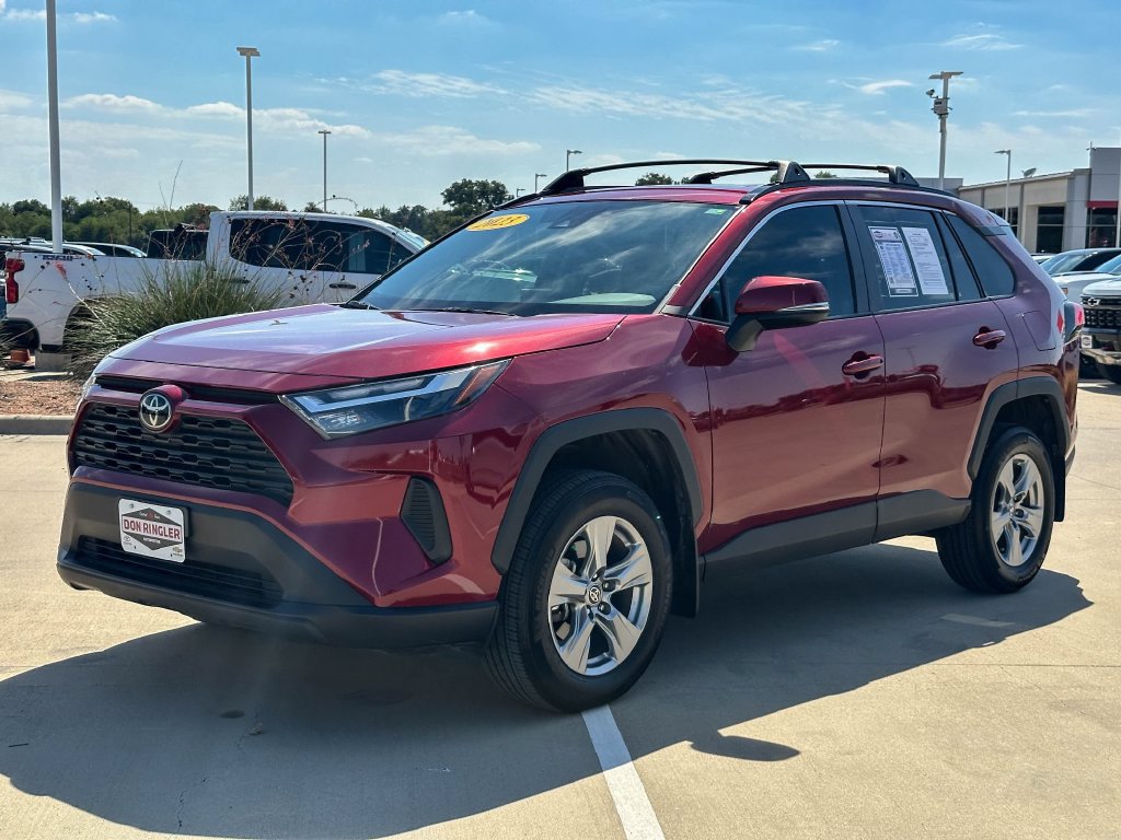Used 2023 Toyota RAV4 XLE w/ Convenience Package FWD image 7