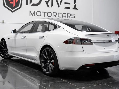 Used 2019 Tesla Model S Performance image 11