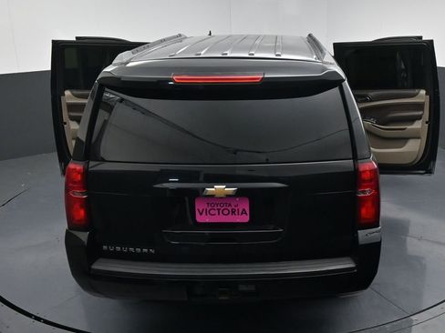 Used 2019 Chevrolet Suburban LT image 25