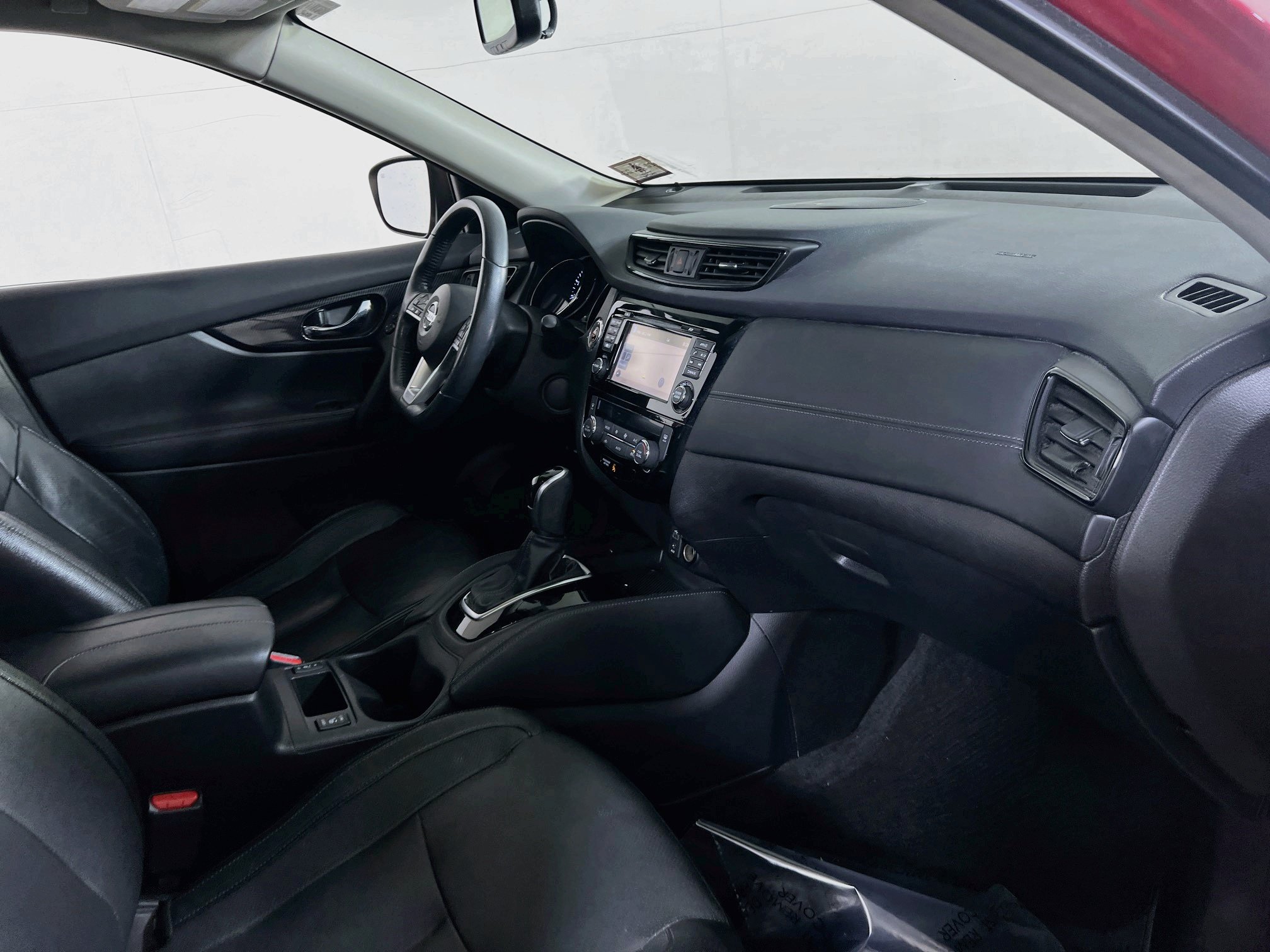 Used 2017 Nissan Rogue SL w/ SL Premium Package AWD/4WD image 29