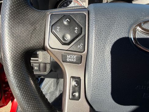 Used 2019 Toyota Tacoma SR5 image 15