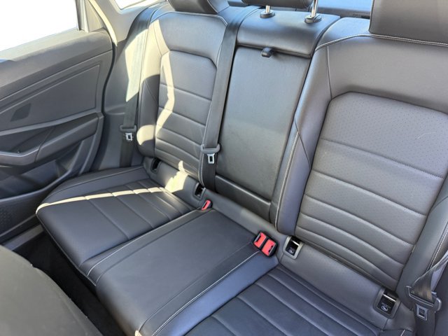 Used 2024 Volkswagen Jetta SE FWD image 11