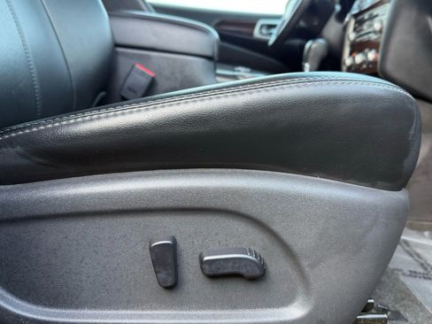 Used 2015 Nissan Pathfinder SL w/ SL Tech Package image 41