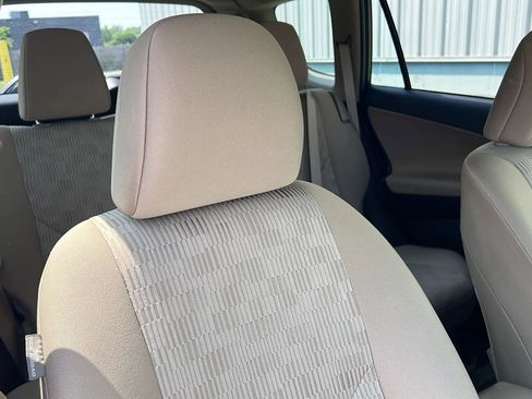 Used 2011 Toyota RAV4 4WD image 18