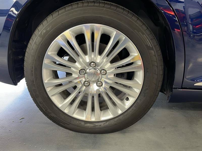 Used 2014 Chrysler 300 C w/ Beats Audio Group AWD/4WD image 19