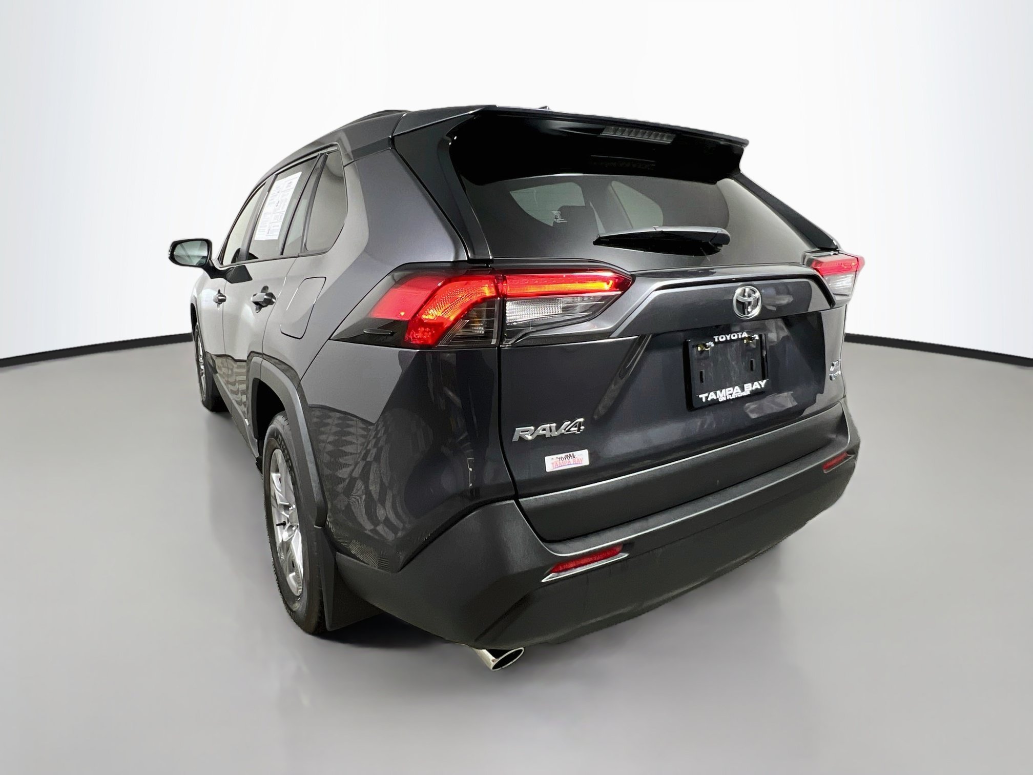 Used 2025 Toyota RAV4 XLE AWD/4WD image 8