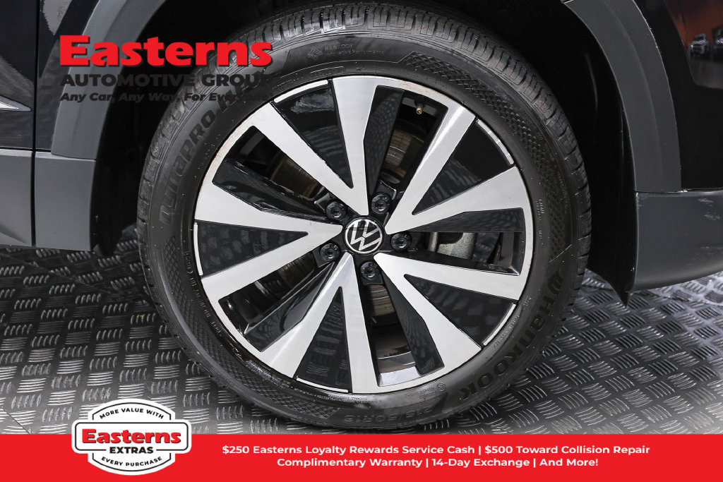 Used 2024 Volkswagen Taos SE FWD image 31