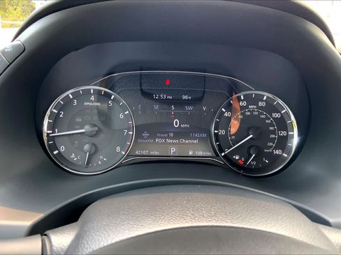 Used 2024 INFINITI QX80 Luxe RWD image 26