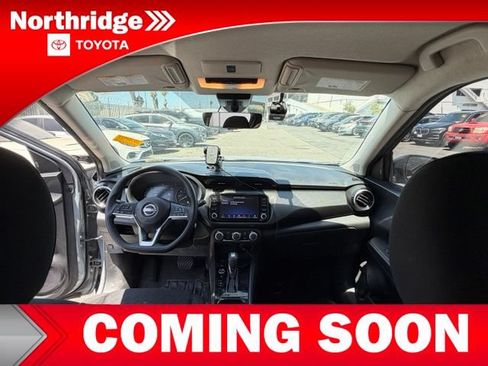 Used 2024 Nissan Kicks SV w/ Interior Electronics Package FWD image 8