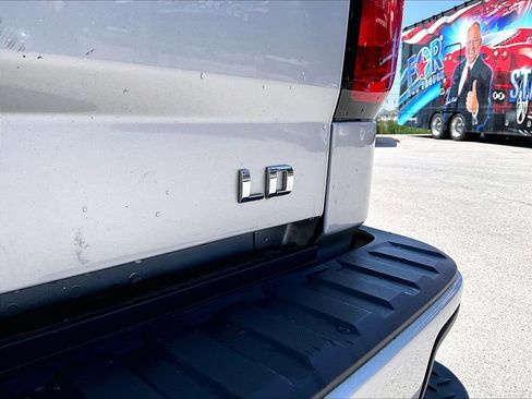 Used 2019 Chevrolet Silverado 1500 LT w/ All Star Edition AWD/4WD image 9