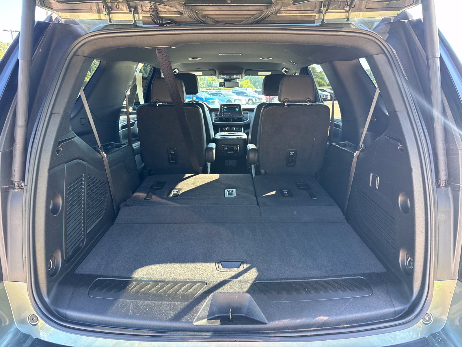 Used 2024 Chevrolet Tahoe LT AWD/4WD image 16