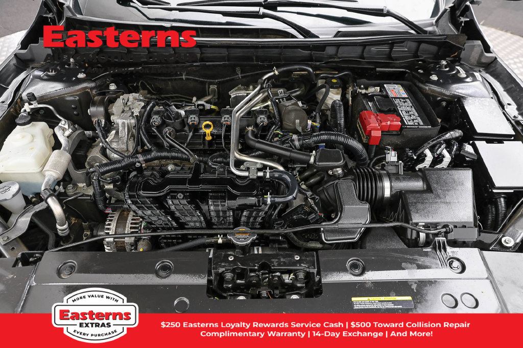 Used 2024 Nissan Altima 2.5 SV FWD image 8