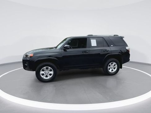 Used 2022 Toyota 4Runner SR5 AWD/4WD image 6