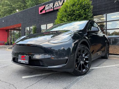 Used 2021 Tesla Model Y Long Range AWD/4WD image 2