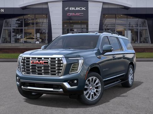 New 2026 GMC Yukon XL Denali w/ Denali Reserve Package AWD/4WD image 6