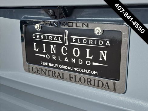 New 2026 Lincoln Navigator Reserve w/ Jet Appearance Package image 4