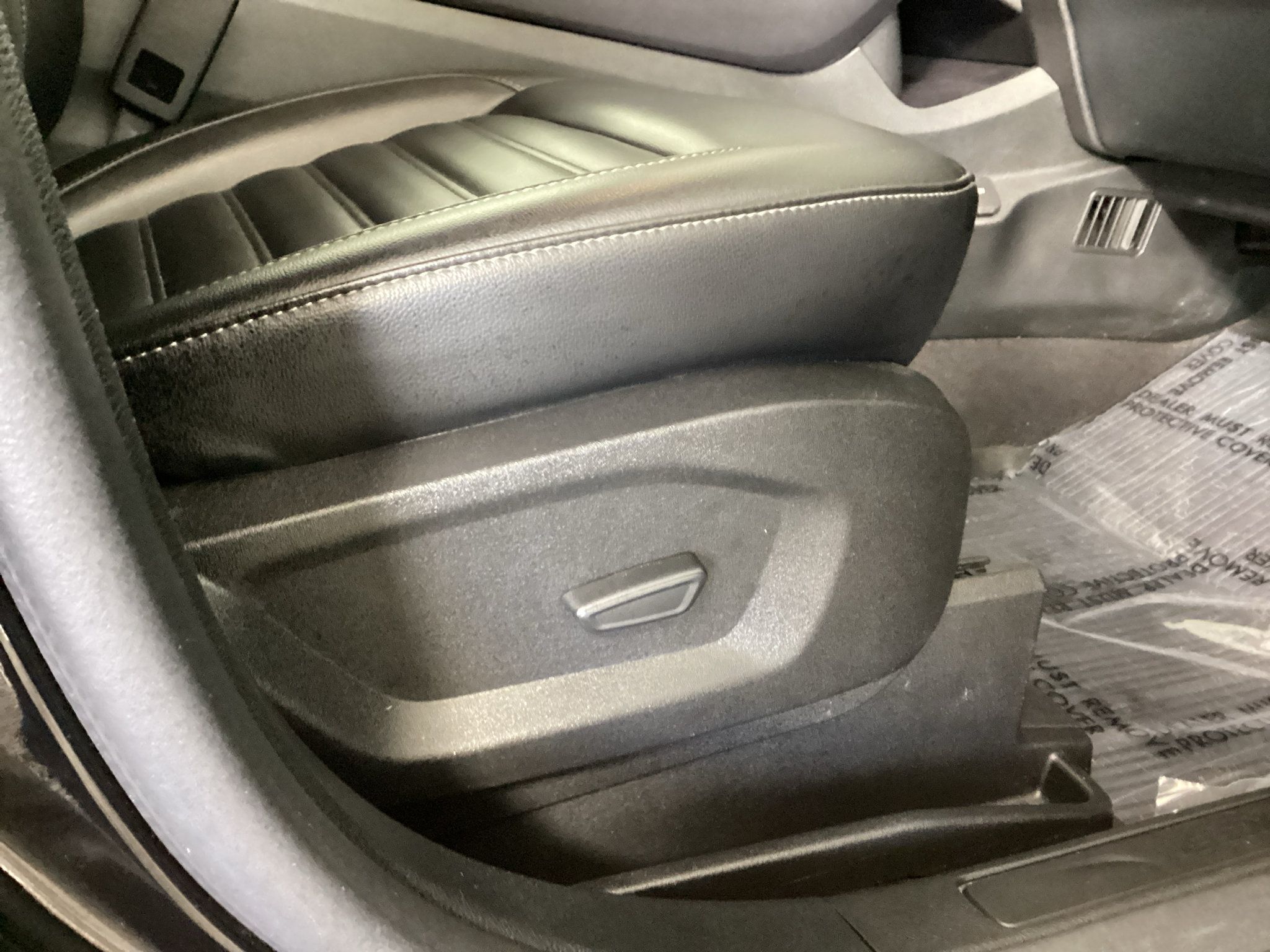 Used 2024 Ford Edge SEL w/ Convenience Package AWD/4WD image 8