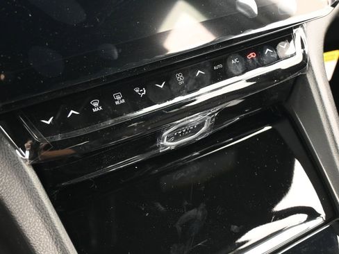 New 2026 Jeep Grand Cherokee Limited w/ Limited Altitude Package RWD image 23