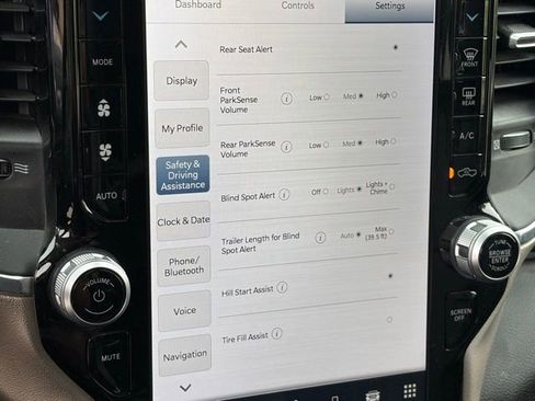 Certified 2024 RAM 2500 Laramie image 19