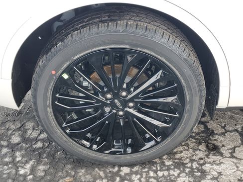 New 2026 Lincoln Corsair Reserve w/ Jet Appearance Package image 5