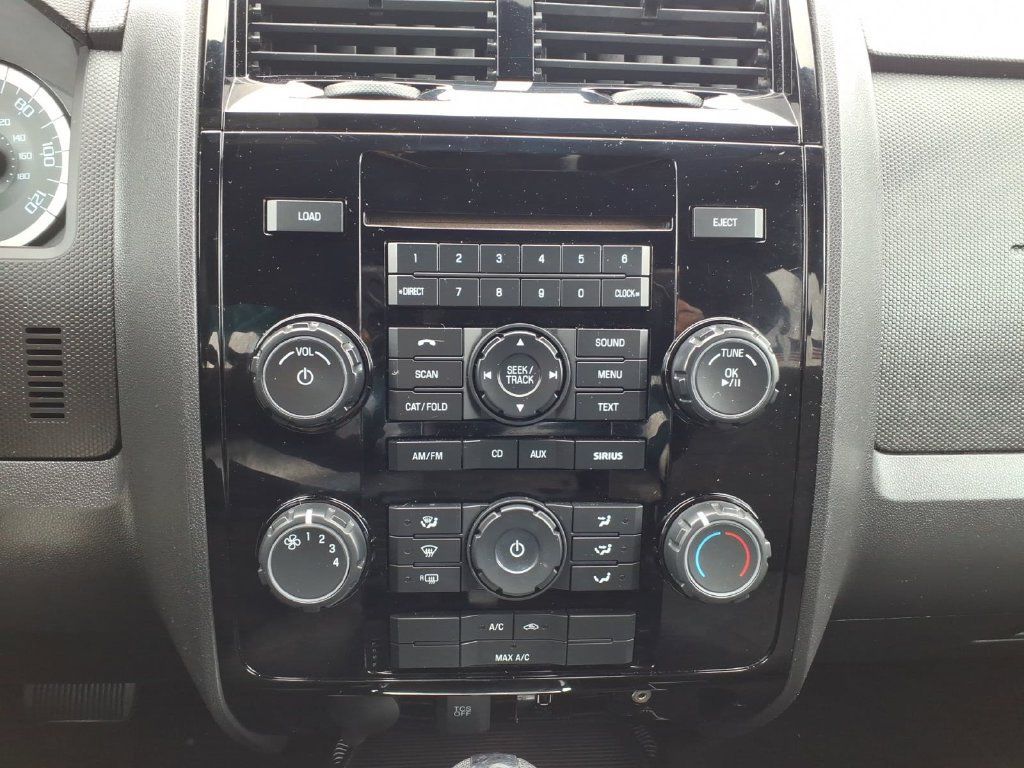 Used 2011 Ford Escape XLT w/ 201A Rapid Spec Order Code FWD image 7